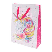 Darčeková taška s motívom jednorožca a kvetov.