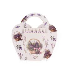 Šálka s levanduľovým motívom