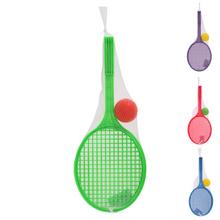 Rakety s loptičkou v rôznych farbách.