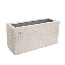 Obal hrantík pieskový z umelého kameňa.