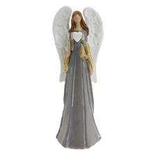 Anjel so srdcom v sivých, bielych a béžových farbách.