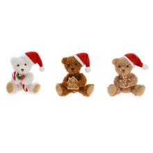 Sediaci medvedíci v čiapkach, mix farieb.