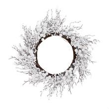 Biely veniec s bobuľami a šípkami na prútí.