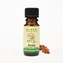 Esenciálny olej Aníz v sklenenej fľaštičke.