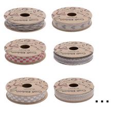 Sada stúh s rôznymi vzormi.