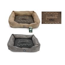 Pelech pre domáce zvieratá s nápisom 'favourite member of the family'.