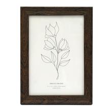 Fotorámik A4 v tmavom orechovom prevedení.