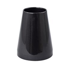 Čierna hrobová váza z umelej hmoty.