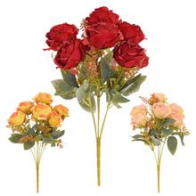 Kytica umelých ruží v mixe farieb.