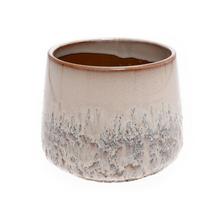 Béžový obal Mylo s textúrou.