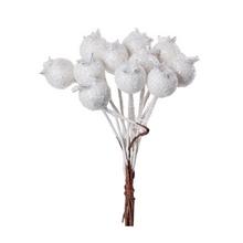 Zväzok bielych bobúľ s 12 kusmi, dĺžka 10 cm.