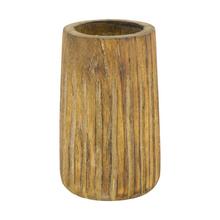 Svietnik s kovovým pohárom