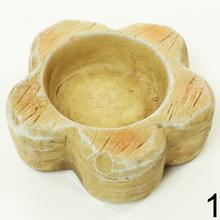 Svietnik v tvare kvetu a srdca na čaj.