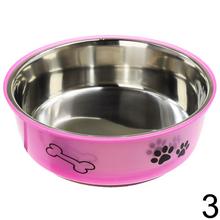 Nerezová miska pre psa s farebným plastovým okrajom.