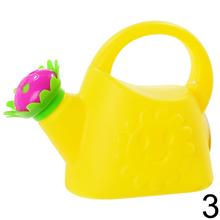 Modrá krhla s usmievajúcou sa tvárou a farebným kvetinovým náustkom.