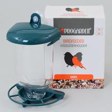 Krmítko pre vtáky s priehľadným zásobníkom a zeleným vrchnákom.