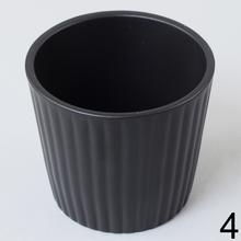 Sada obalov na kaktusy v rôznych farbách.