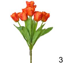 Kytica umelých tulipánov v mixe farieb.