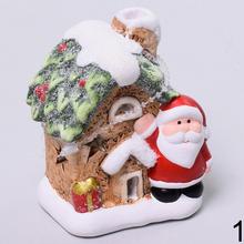 Keramický domček Santa s LED osvetlením.