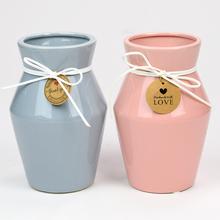 Obal váza mix v modrej a ružovej farbe.