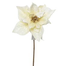 Umelá kvetina Poinsettia v krémovej farbe.