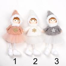 Závesné bábiky v mixe farieb s kapucňou a sukničkou.