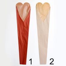 Obal na kvety v mix farbách srdcového tvaru.