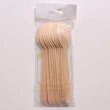 Drevené lyžice v jednorázovej sade 12 kusov, dĺžka 16 cm.