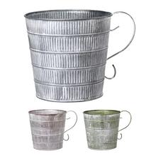 Obal s uchom z kovu v mixe farieb.