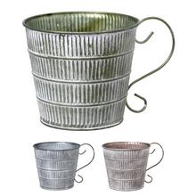 Obal s uchom z kovu v mixe farieb.