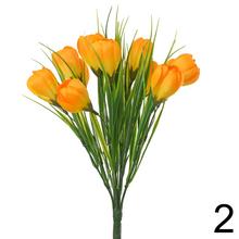 Kytica umelých kvetov krokus v mixe farieb.