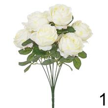 Kytica umelých ruží v mixe farieb.