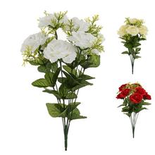 Kytica umelých ruží v mixe farieb.