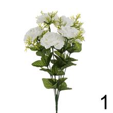 Kytica umelých ruží v mixe farieb.