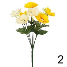 Kytica anemónie mix v červenej, žltej a krémovej farbe.