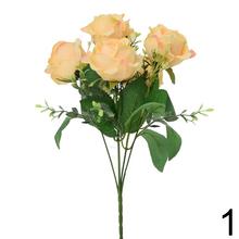 Kytica umelých ruží s mixom zelene, 30 cm.
