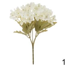 Kytica umelých hortenzií v mixe farieb.