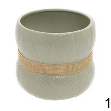 Obal keramický s povrazom, 2 varianty, priemer 14,5 cm, výška 13 cm.