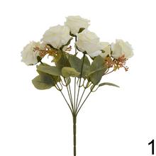 Kytica umelých ruží v mixe farieb.