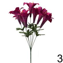 Kytica umelých ľalií v mixe farieb.