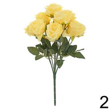 Kytica umelých ruží v mixe farieb.