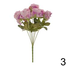 Kytica umelých ruží v mixe farieb.