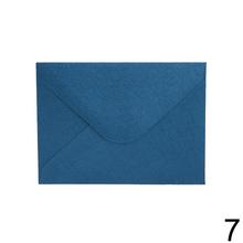 Obálky 8x11 cm v mixe farieb, balenie po 10 kusoch.