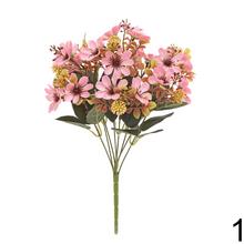 Kytica sedmokrásky v mixe farieb, umelé kvety.