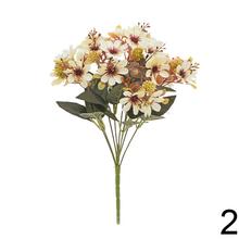 Kytica sedmokrásky v mixe farieb, umelé kvety.