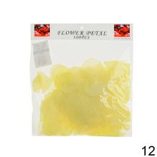 Umelé lupene ruží v červenej farbe, 300 kusov.