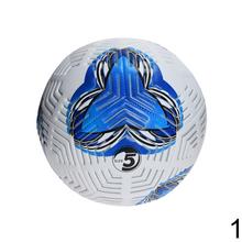 Futbalová lopta mix farieb a dizajnov.