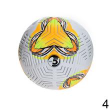 Futbalová lopta mix farieb a dizajnov.