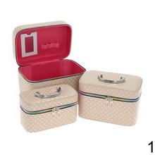 Kufrík na doplnky srdiečka v mixe farieb.