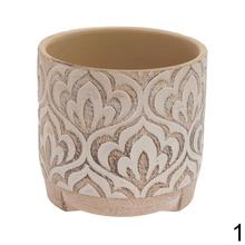 Keramický kvetináč s terakotovým a krémovým dizajnom.